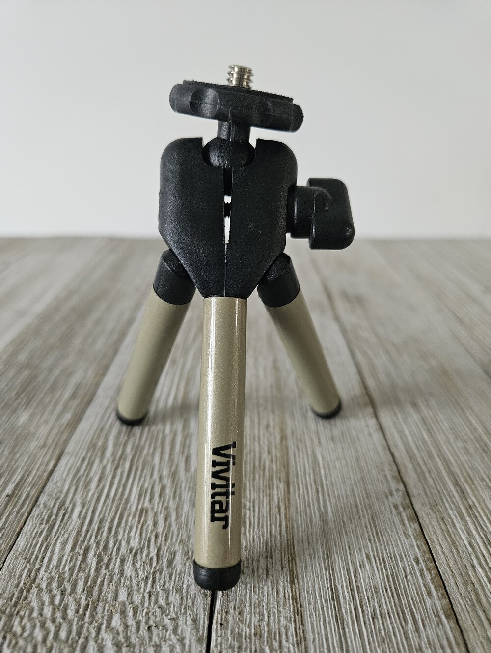 Vivitar 4.25i" Three Legged 35mm Camera Mini Tripod Stand Adjustable Beige Black